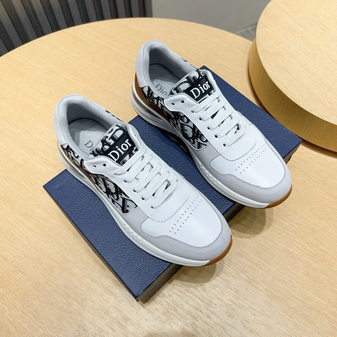 Men's shoes 💰P440💰 [Dior] Dior casual sports shoes, the uppers are made of original imported cowhide leather and original cloth fabrics, a must-have for fashionistas, and the complex craftsmanship is perfect. Imported soft mesh lining, sheepskin foot pads, soles: original soles specially provided by the original factory, exclusive movable molded soles are super comfortable, original factory single goods, men's size 38-45